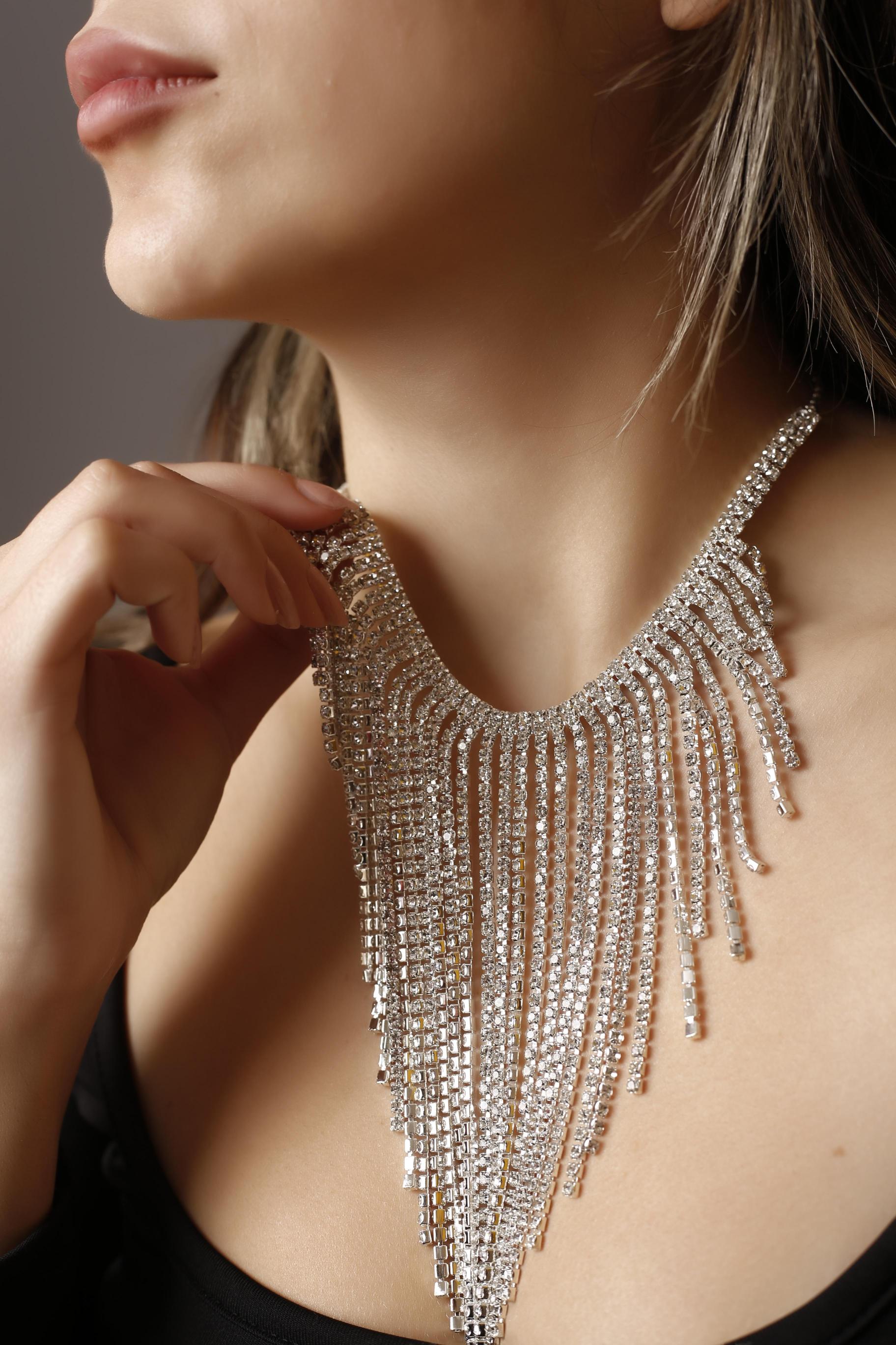 Kristal Taşlı Püsküllü Kolye Choker Gelin Kolyesi Nişan Kolyesi Gerdanlık