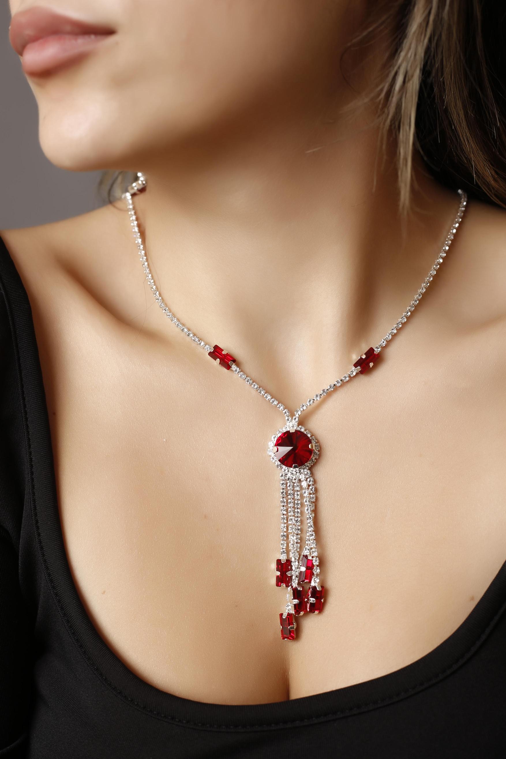 Stylish Tasarım Kırmızı Taşlı Su Yolu 3’ lü Set Zirkon Taşlı Kolye, Küpe ve Bileklik Seti Gelin Nişan Seti Parti Davet Seti Set