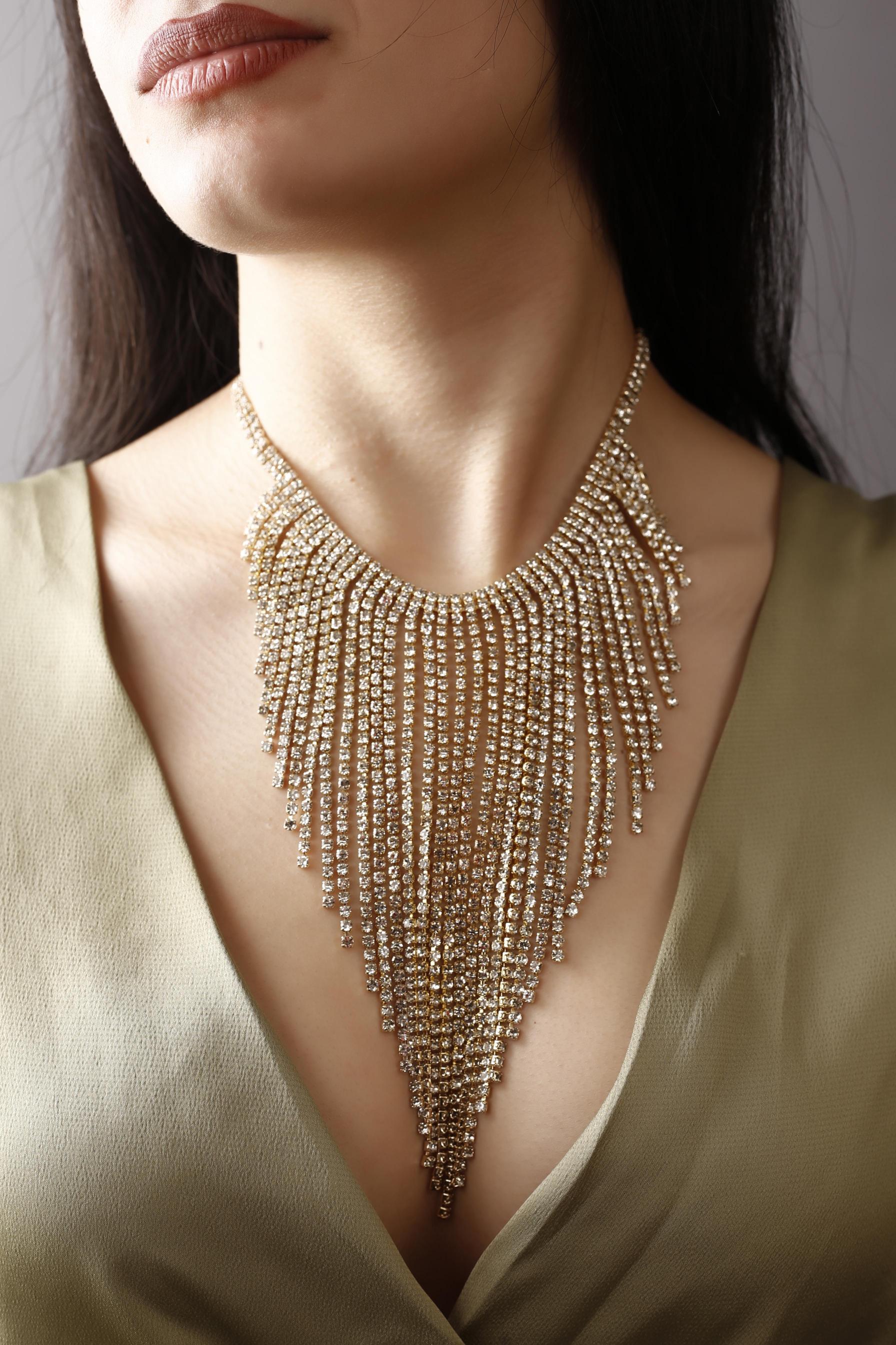 Gold Kristal Taşlı Püsküllü Kolye Choker Gelin Kolyesi Nişan Kolyesi Gerdanlık Gümüş Kaplama