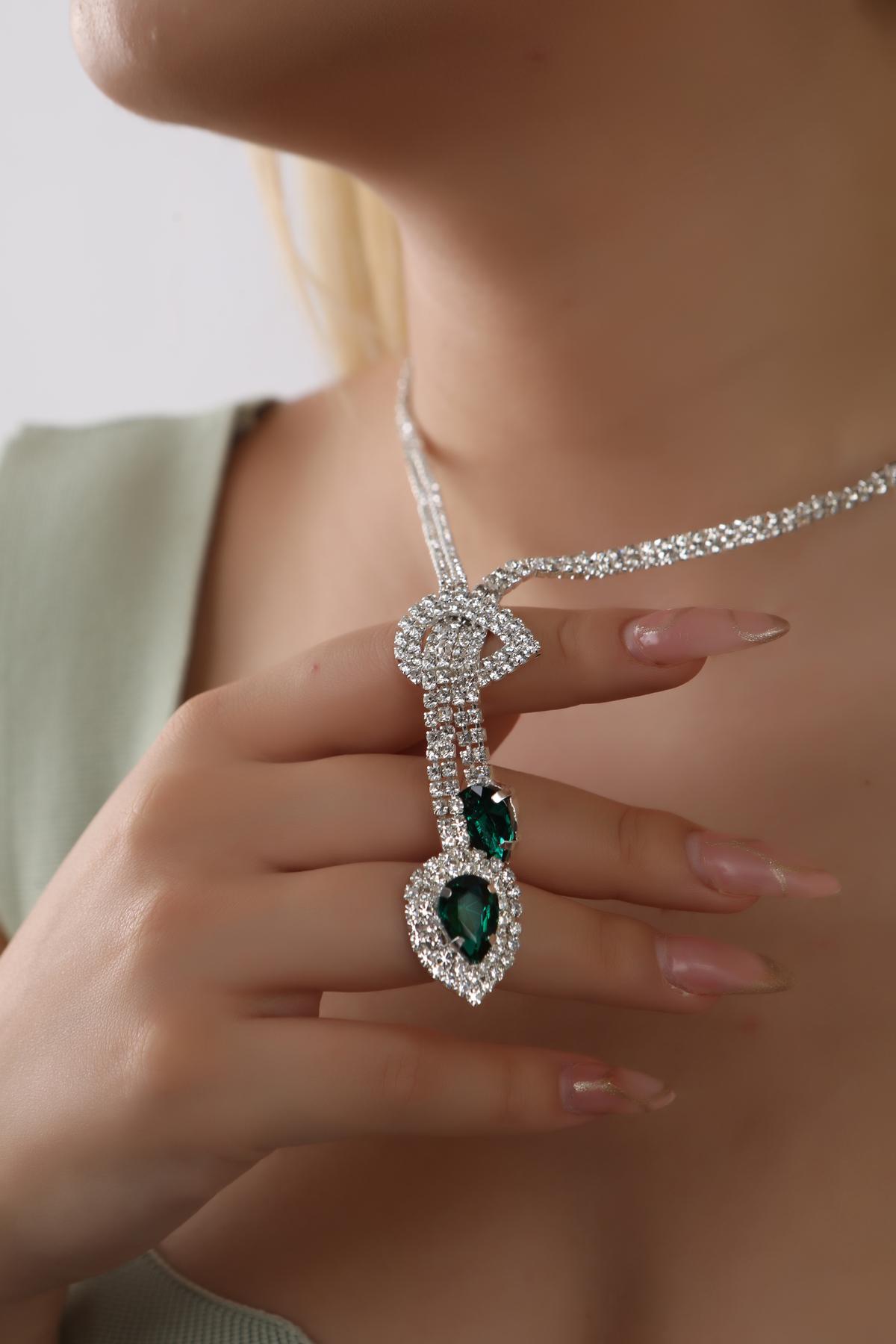 Stylish Su Yolu Yeşil Damla Taşlı Kolye Küpe Seti Gelin Takı Seti Nişan Seti Parti Davet Seti 