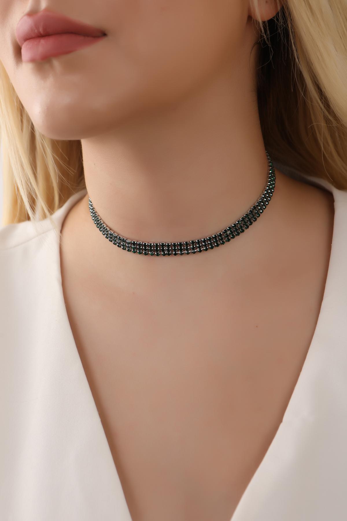 Yeşil Renk Su Yolu 3 Sıralı Taşlı Choker Kolye Taşlı Kolye Trend Choker Kolye Gerdanlık