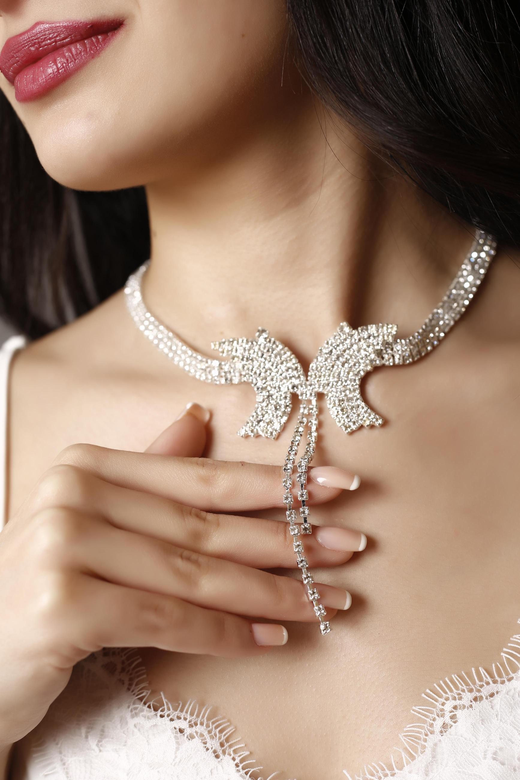 Silver Kristal Taşlı Kelebek Choker Kolyen Taşlı Gerdanlık Gümüş Kaplama