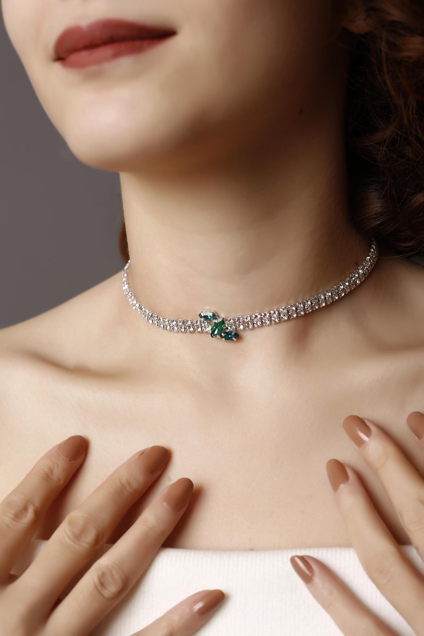 Glam Yeşil Zirkon Taşlı Choker Kolye, Stylish Taşlı Choker, Su Yolu Choker Kolye