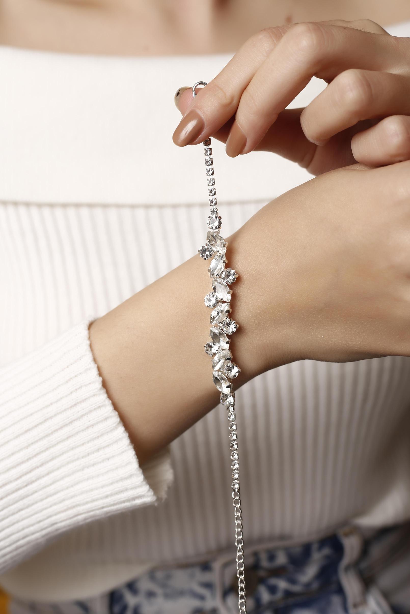 Stylish Taşlı Su Yolu Bileklik Kristal Bileklik Taşlı Bileklik
