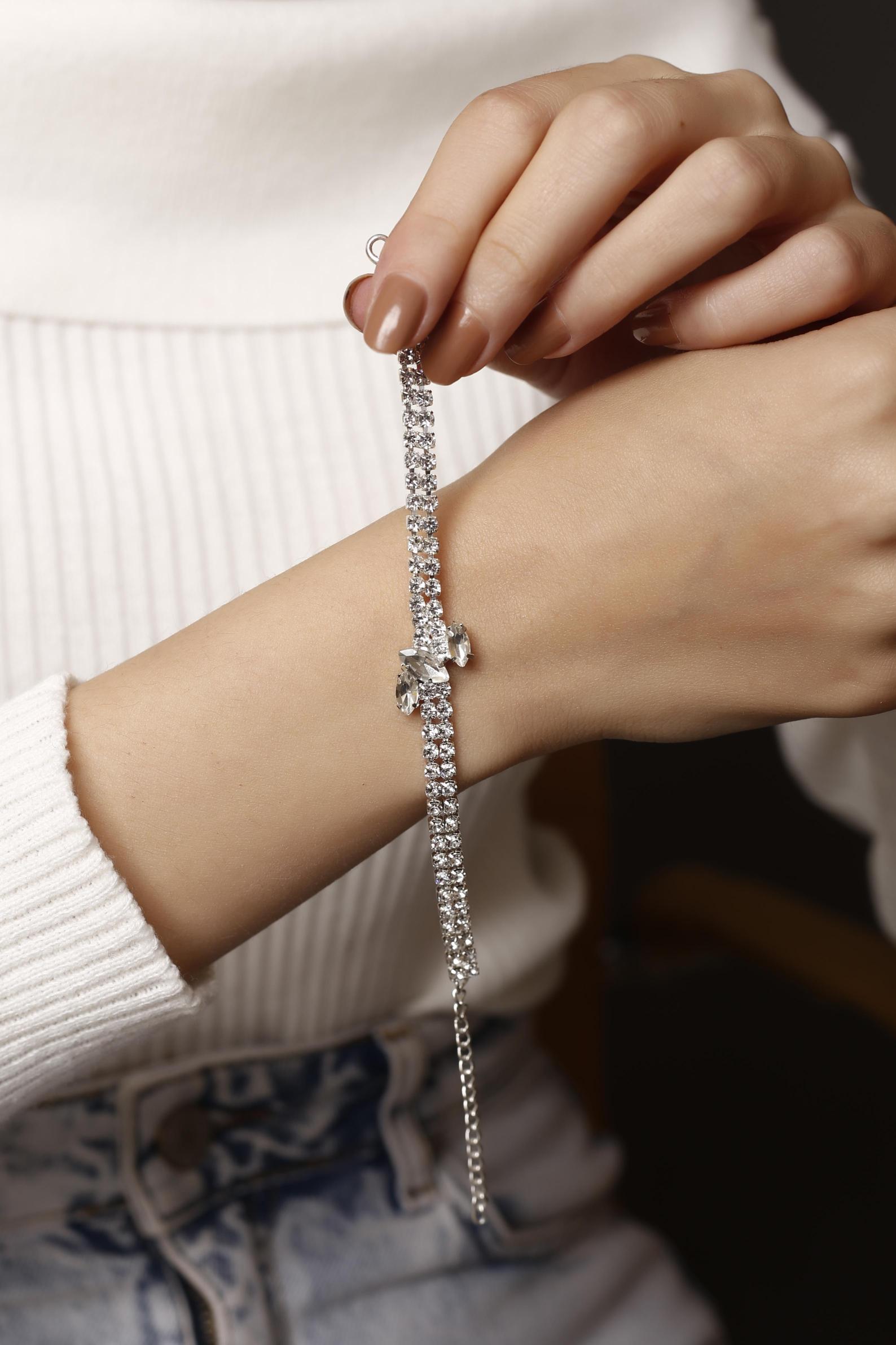 Zirkon Taşlı Rhinestone Su yolu Kolye Küpe Ve Bileklik Seti Gelin Nişan Seti Parti Davet Seti 3’lü Set