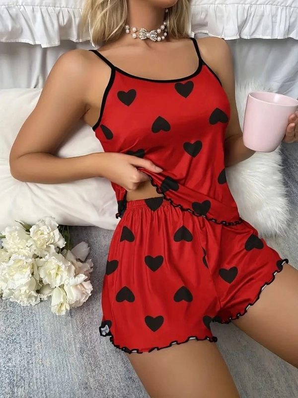 Askılı Kalp Desenli Kırmızı Renk Şortlu Pijama Takımı