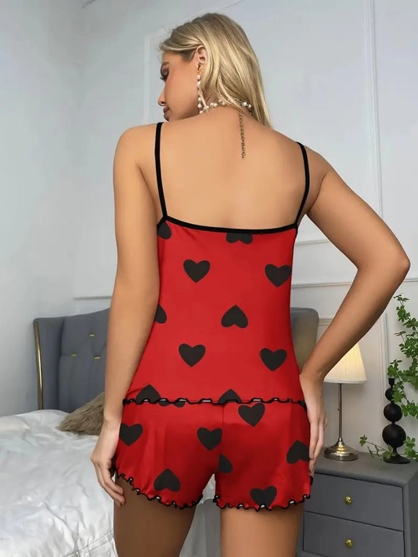 Askılı Kalp Desenli Kırmızı Renk Şortlu Pijama Takımı
