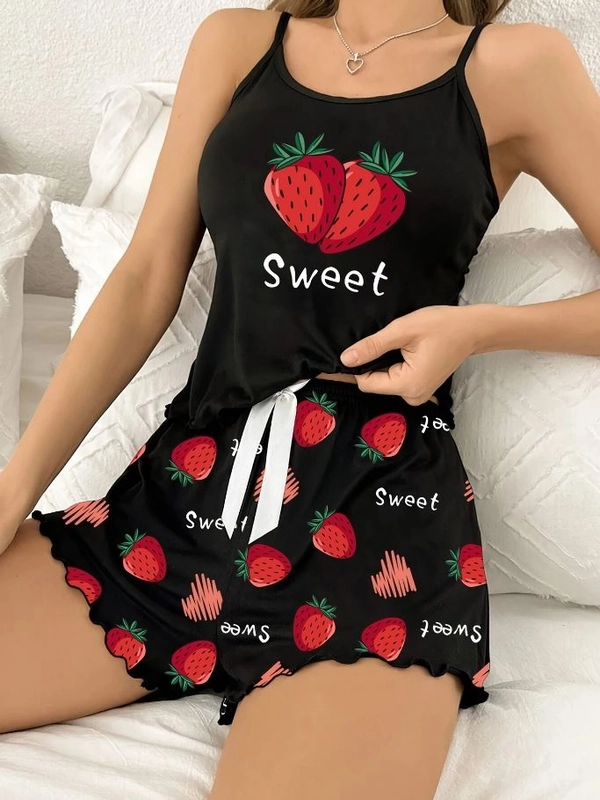 Çilek Baskılı Askılı Şortlu Pijama Takımı