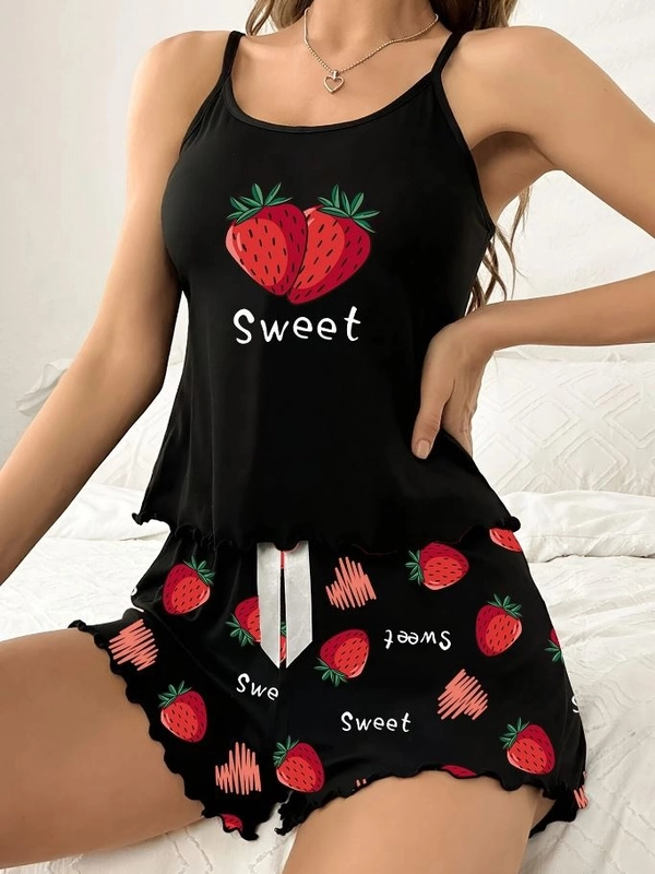 Çilek Baskılı Askılı Şortlu Pijama Takımı