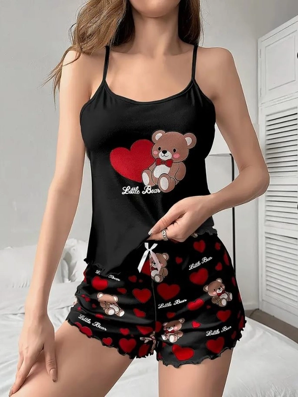 Sevimli Küçük Ayıcık Baskılı Askılı Şortlu Pijama Takımı