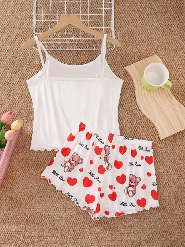 Sevimli Küçük Ayıcık Baskılı Askılı Şortlu Pijama Takımı